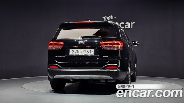 Kia Sorento Diesel 2.0 2WD Noblesse 2017 — фото 4