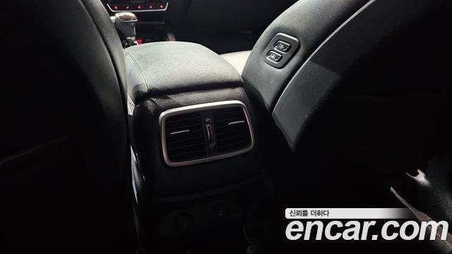 Kia Sorento Diesel 2.0 2WD Noblesse 2017 — фото 30