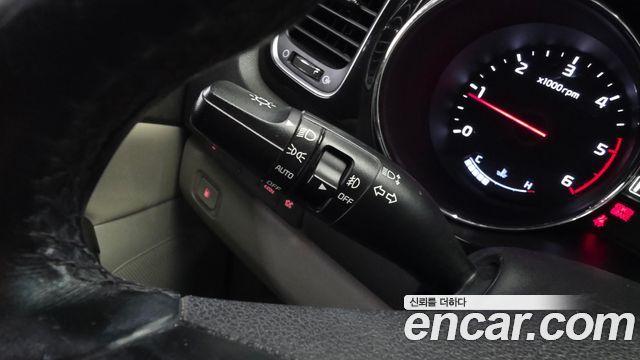 Kia Carnival 9-seater Noblesse 2017 — фото 21