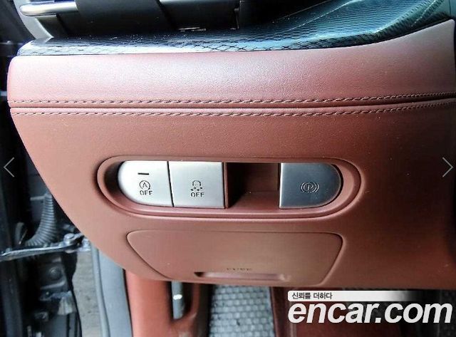 Genesis G90 (RS4) Gasoline 3.5 Turbo AWD 2022 — фото 16