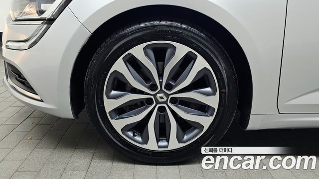 Renault Korea SM6 2.0 GDe SE 2017 — фото 5
