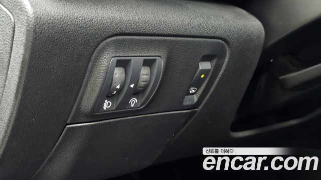 Renault Korea SM6 2.0 GDe SE 2017 — фото 27