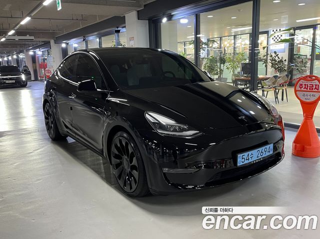 Tesla Model Y Performance AWD