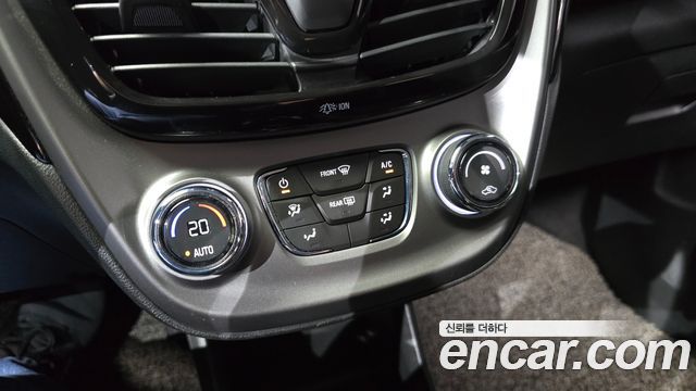 Chevrolet Spark Premier 2022 — фото 20