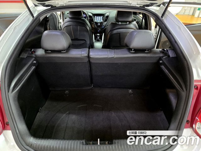 Hyundai Veloster Turbo D Spec 2015 — фото 19