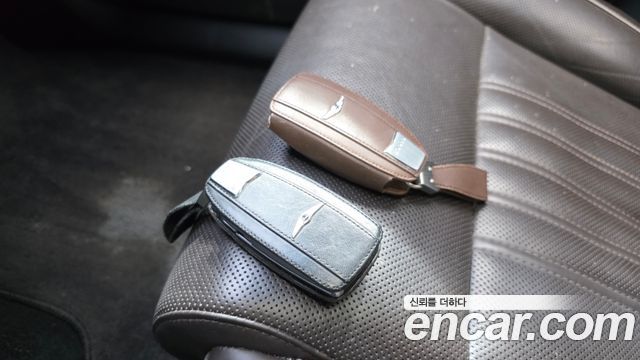 Genesis EQ900 3.8 GDI AWD Premium Luxury 2016 — фото 32