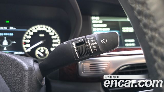 Genesis EQ900 3.8 GDI AWD Premium Luxury 2016 — фото 35