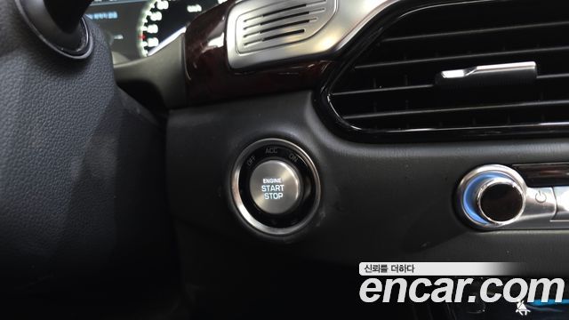 Genesis EQ900 3.8 GDI AWD Premium Luxury 2016 — фото 37