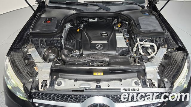 Mercedes-Benz GLC-Class (X253) GLC300 4MATIC AMG Line Coupe 2019 — фото 6