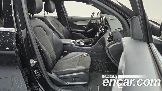 Mercedes-Benz GLC-Class (X253) GLC300 4MATIC AMG Line Coupe 2019 — фото 26