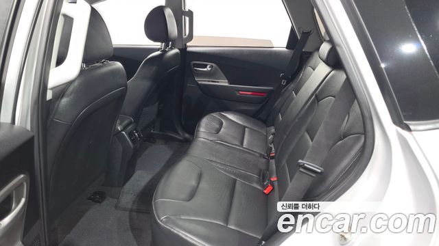 Kia Niro Plus Air 2023 — фото 26