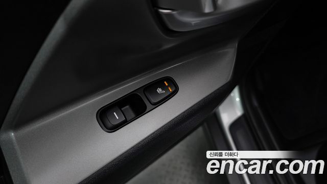 Kia Niro Plus Air 2023 — фото 29