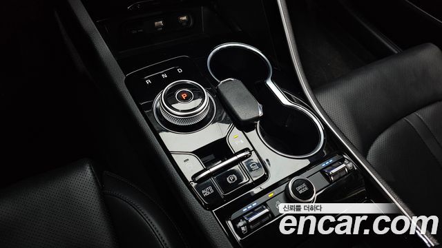 Kia K5 (III) 2.0 Prestige 2023 — фото 9