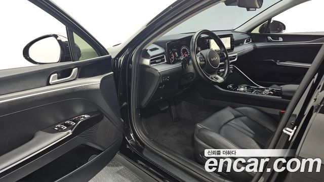 Kia K5 (III) 2.0 Prestige 2023 — фото 11