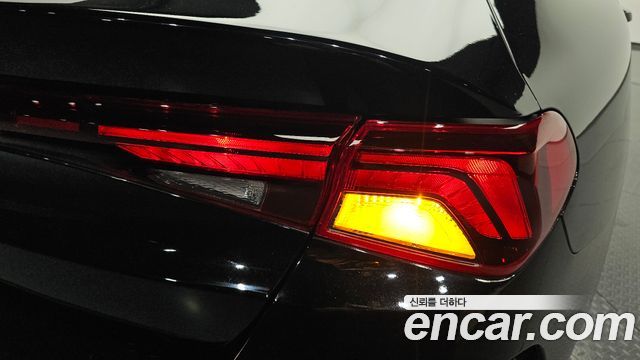 Kia K5 (III) 2.0 Prestige 2023 — фото 23