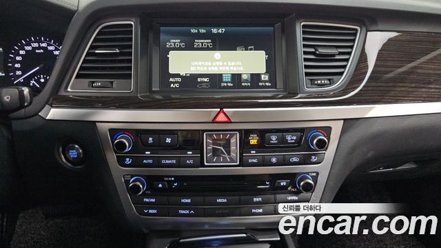 Genesis G80 2.2D Premium Luxury 2018 — фото 12