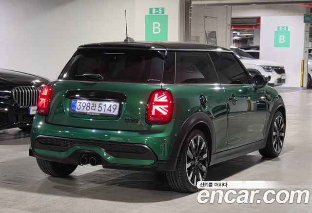 MINI Cooper S Classic Launch Pack Third Generation 2022 — фото 4