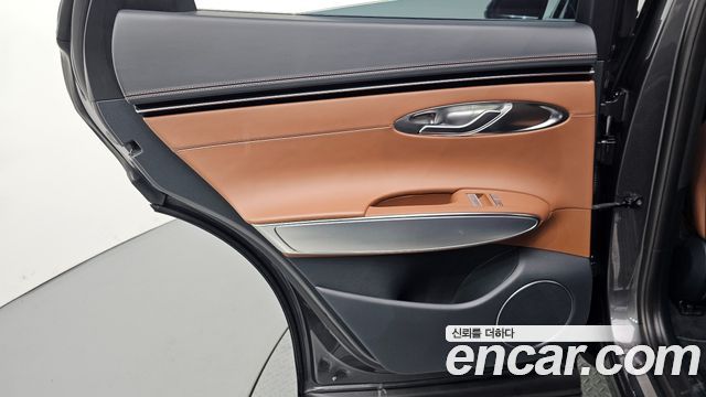 Genesis GV70 2.5T Gasoline AWD 2021 — фото 25