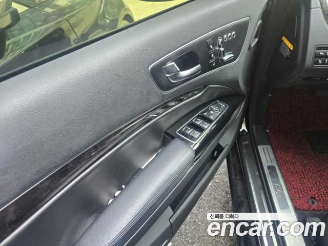 Kia K9 3.8 GDI Executive 2015 — фото 8