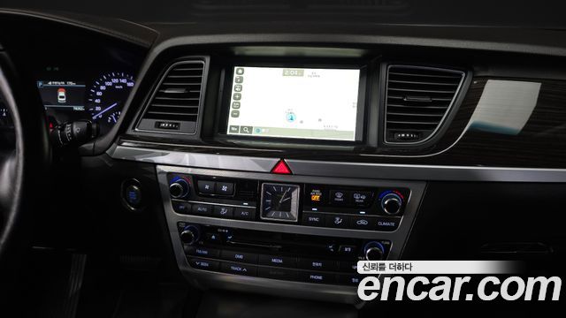 Genesis G80 3.3 GDI AWD Luxury 2020 — фото 11