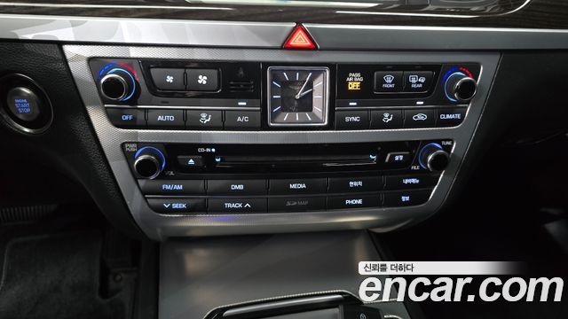 Genesis G80 3.3 GDI AWD Luxury 2020 — фото 16