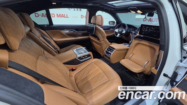 BMW 7 Series (G11) 740Li xDrive M Sport Package 2021 — фото 18
