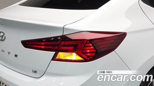 Hyundai Avante (AD) 1.6 Style 2019 — фото 23