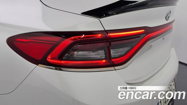 Hyundai Grandeur (IG) 2.4 Premium Special 2018 — фото 23