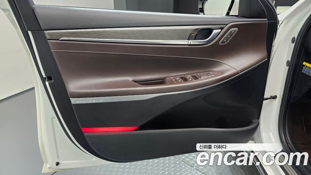 Hyundai Grandeur (IG) 2.4 Premium Special 2018 — фото 24