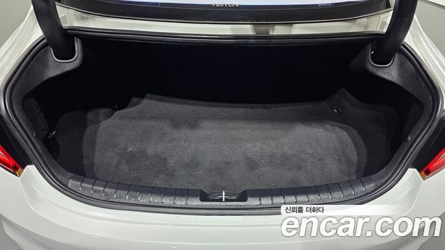 Hyundai Grandeur (IG) 2.4 Premium Special 2018 — фото 33