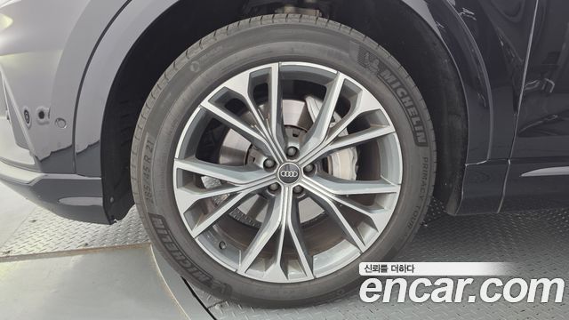Audi Q8 (4M) 50 TDI Quattro Premium 2021 — фото 5