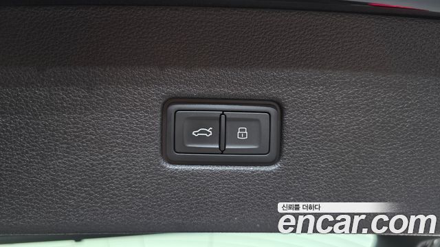 Audi Q8 (4M) 50 TDI Quattro Premium 2021 — фото 20