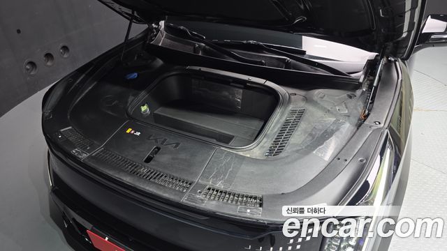 Kia EV9 Long Range 4WD GT Line 2024 — фото 6