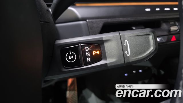 Kia EV9 Long Range 4WD GT Line 2024 — фото 9