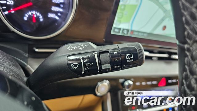 Kia Carnival (IV) Gasoline 9-Seater Prestige 2023 — фото 20