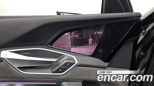 Audi e-tron 55 Quattro Sportback 2021 — фото 18
