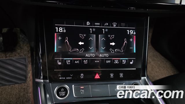Audi e-tron 55 Quattro Sportback 2021 — фото 19