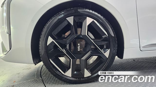 Kia K8 3.5 Gasoline 4WD Signature 2025 — фото 5