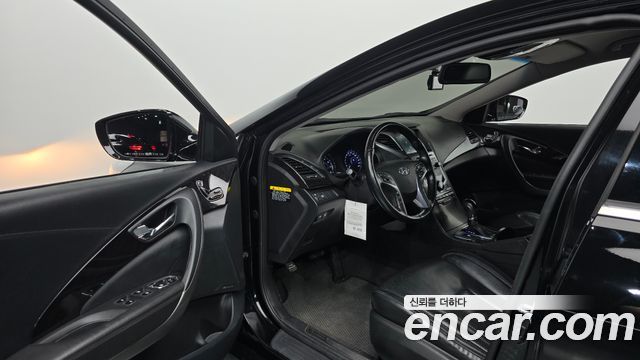 Hyundai Grandeur (HG) HG300 Premium 2016 — фото 10