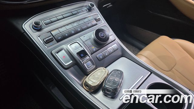 Hyundai Santa Fe Gasoline 2.5T 2WD Calligraphy 2021 — фото 9