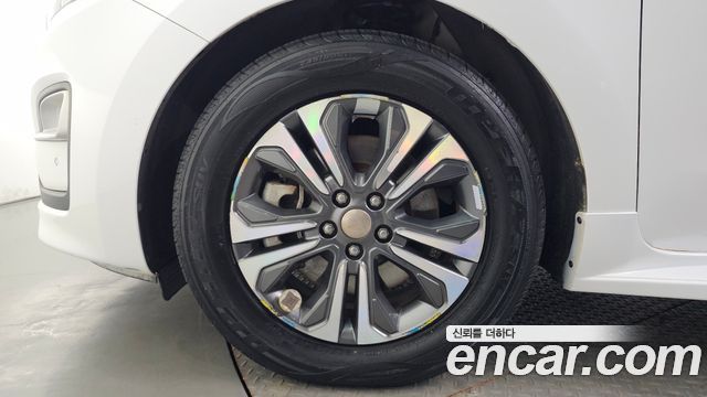 Kia Carnival 11-Seater Prestige 2019 — фото 5