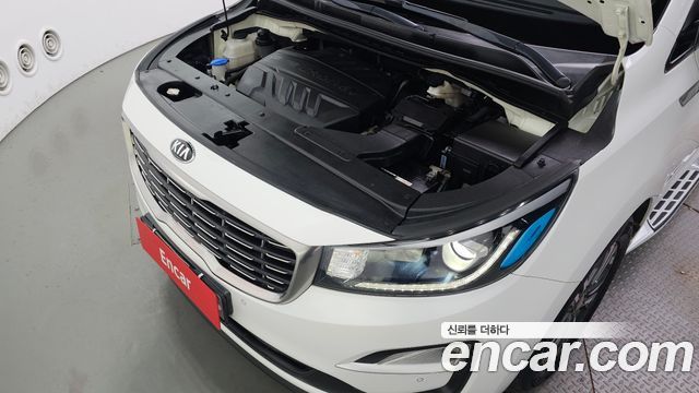 Kia Carnival 11-Seater Prestige 2019 — фото 6