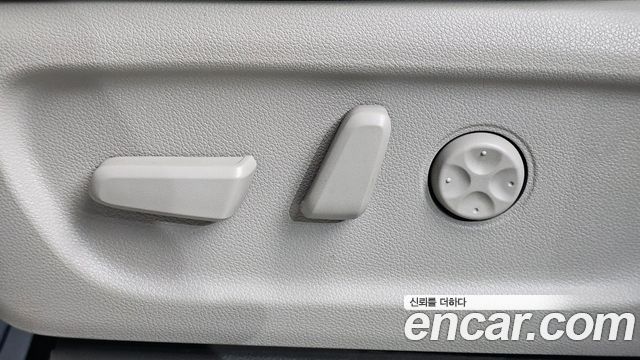 Kia Carnival 11-Seater Prestige 2019 — фото 14