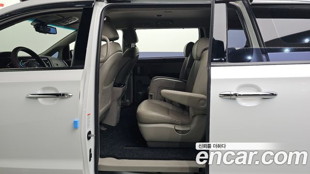 Kia Carnival 11-Seater Prestige 2019 — фото 26