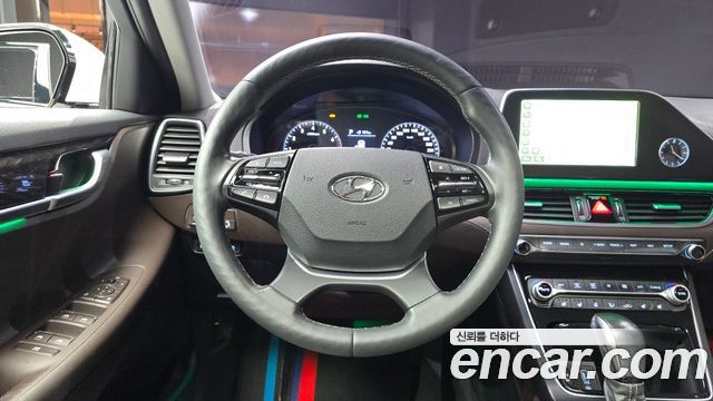 Hyundai Grandeur (IG) 2.4 Premium 2018 — фото 13