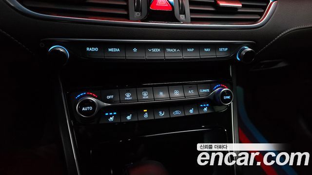 Hyundai Grandeur (IG) 2.4 Premium 2018 — фото 18