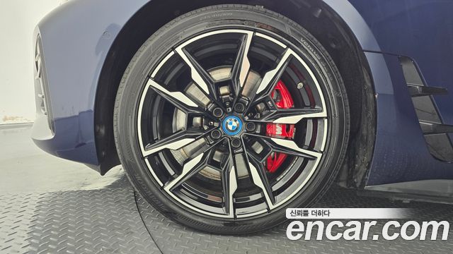BMW i4 M50 Pro First Edition 2022 — фото 5