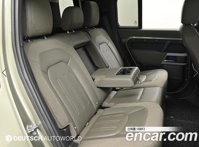 Land Rover Defender (L663) 110 D240 SE 2020 — фото 16