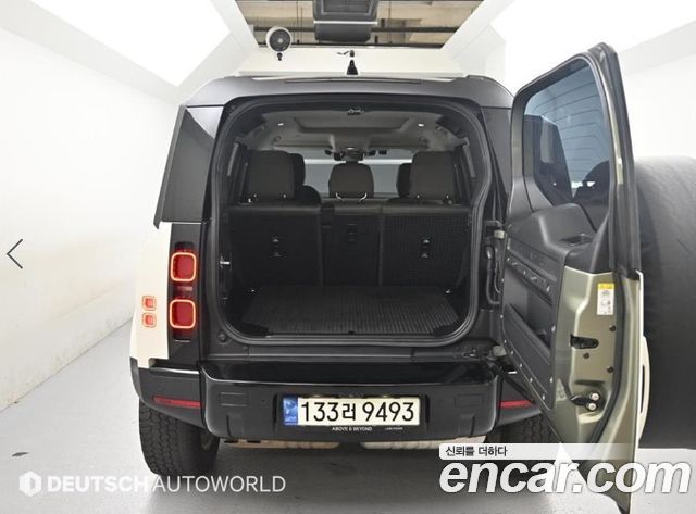 Land Rover Defender (L663) 110 D240 SE 2020 — фото 23