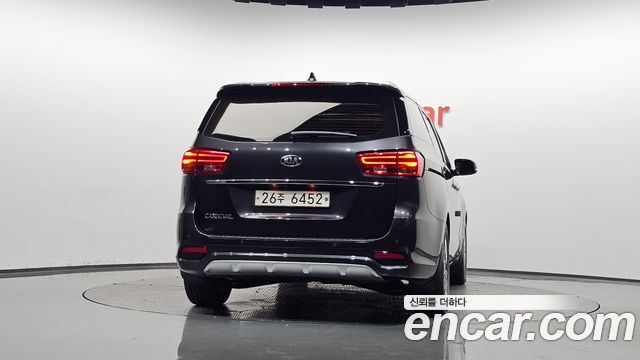 Kia Carnival Gasoline 9-Seater Noblesse Special 2019 — фото 4